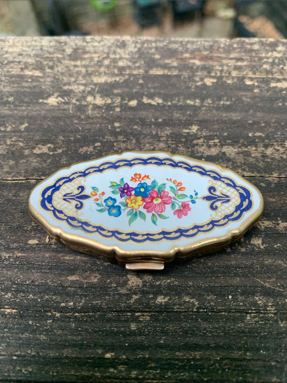 Stratton Vintage Floral Enamel Pill Box - Gold and White